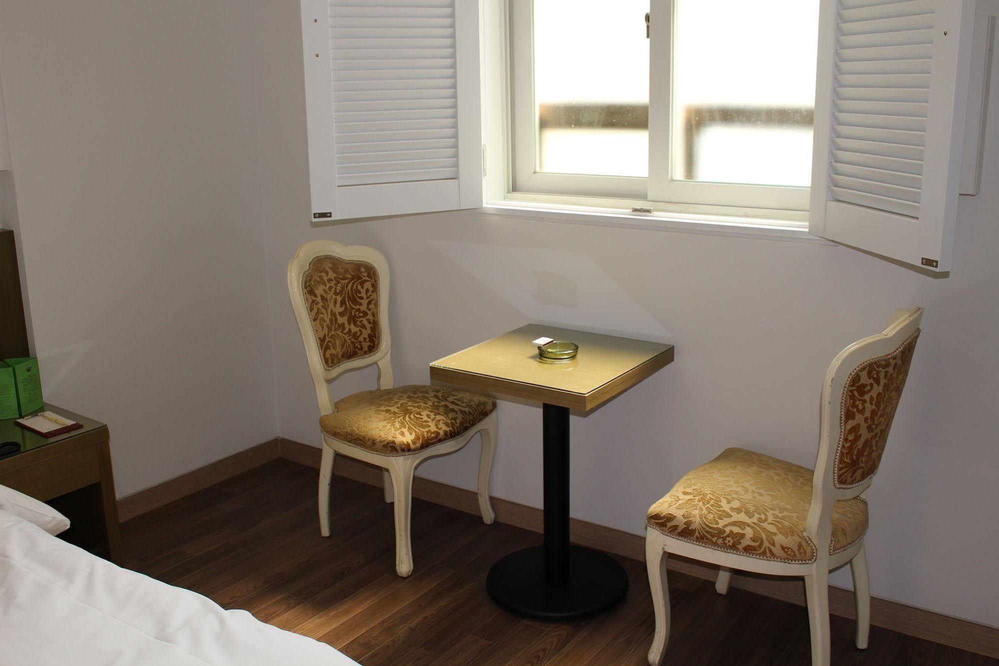 Insadong Crown Hotel Сеул Екстериор снимка
