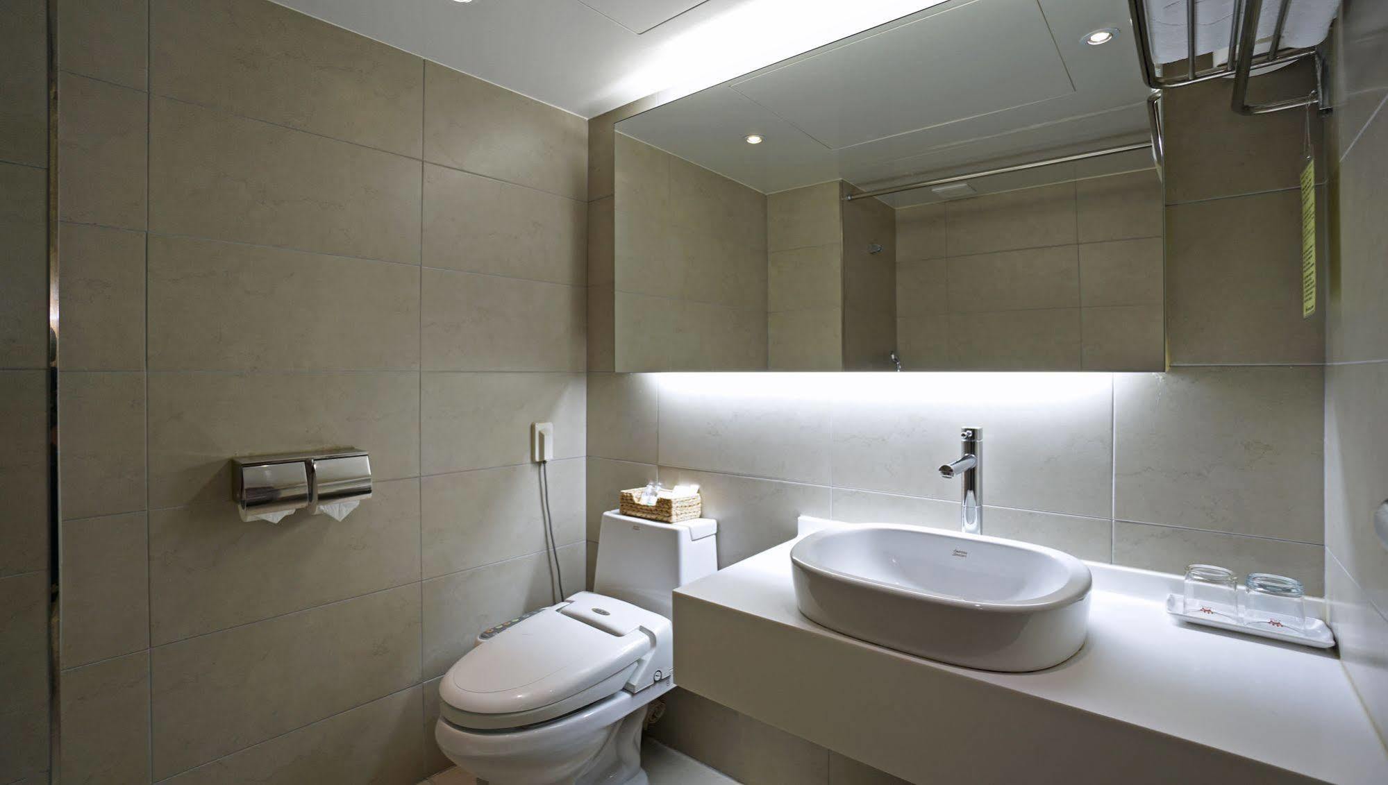 Insadong Crown Hotel Сеул Екстериор снимка