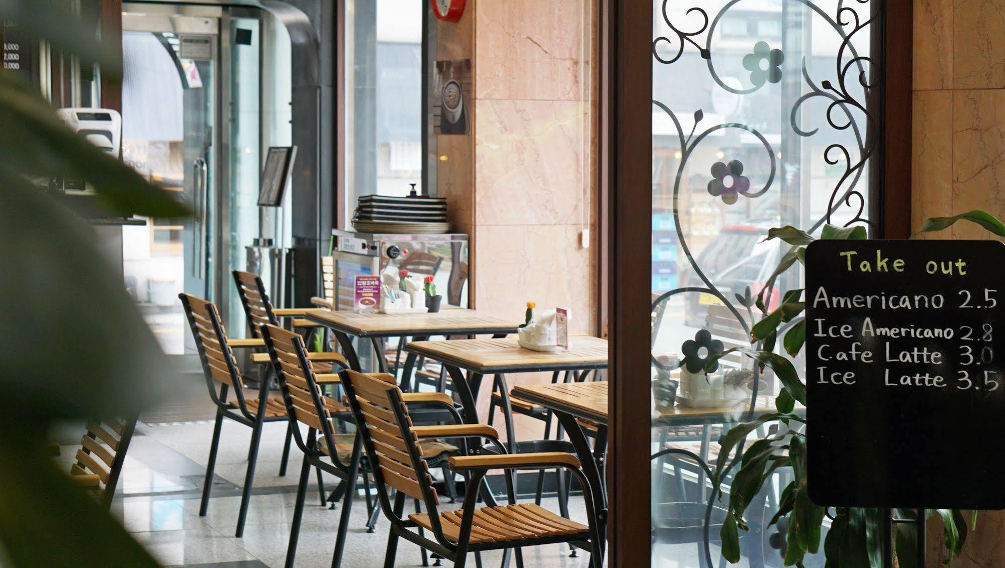 Insadong Crown Hotel Сеул Екстериор снимка
